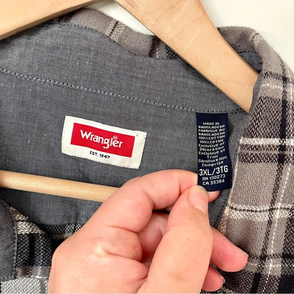 Wrangler Cotton  Plaid Snap Button Down Shirt - Picture 4 of 6
